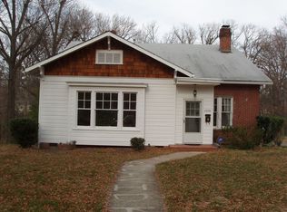 2020 W Club Blvd, Durham, NC 27705