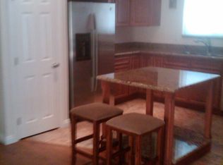 559 Beaumont Dr, Vista, CA 92084