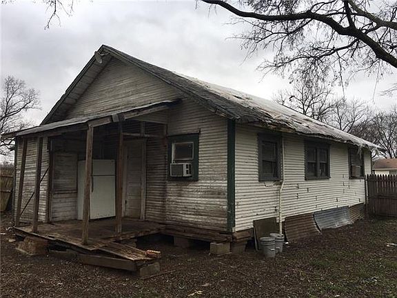 3rd image of 1202 Alvarado St
