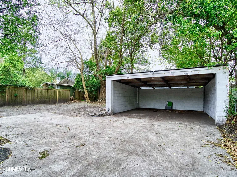 2805 Park St — Photo 23