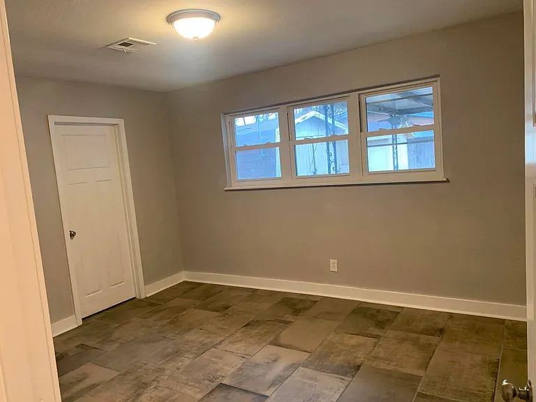 3304 S 88th East Ave — Photo 8