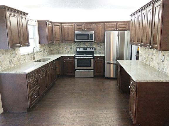 3rd image of 155 Santiago St