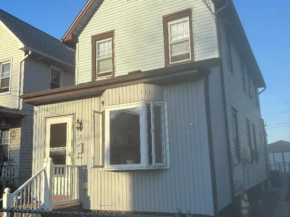 121 Maple Ave, Westville, NJ 08093