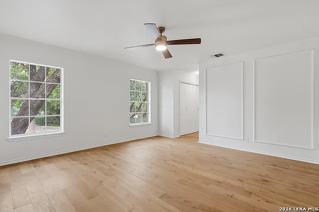 486 E Olmos Dr — Photo 21
