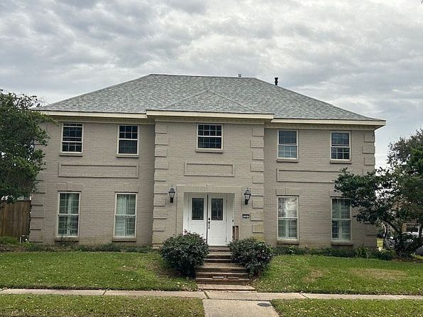 3501 Pin Oak Ave