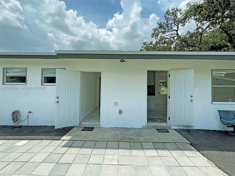 1606 NW 12th Ave — Photo 5