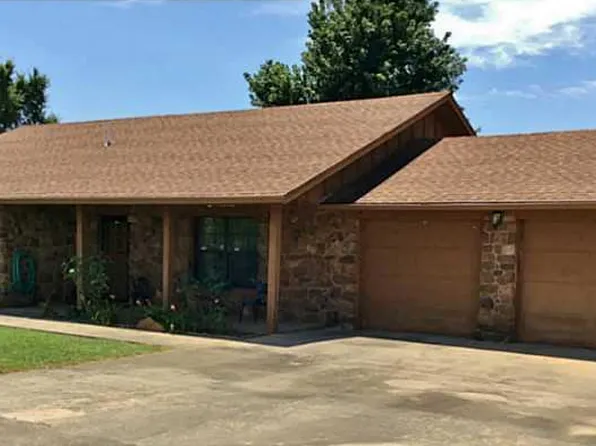 13 Pickle Ln, Heavener, OK 74937