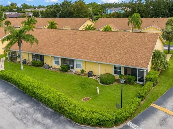 3200 QUEEN PALMS COURT, KISSIMMEE, FL 34747