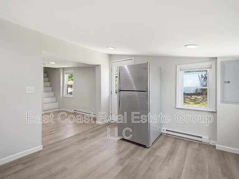 116 S High St — Photo 7