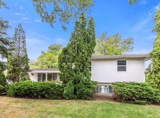 1855 Black Rd, Joliet, IL 60435