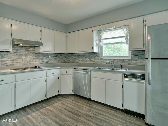 4th image of 1313 Highland Park Dr