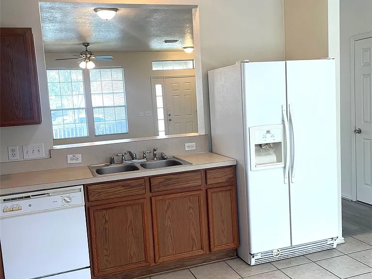 23623 Twisting Falls Dr — Photo 16