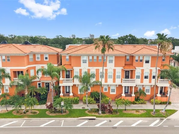 905 Villa Venicia Way, Tampa, FL 33606