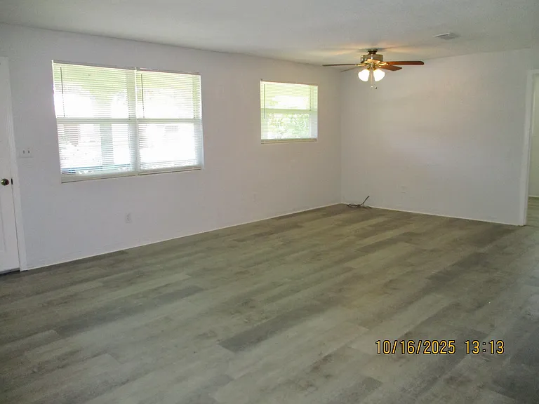 331 Clifton Ave — Photo 6
