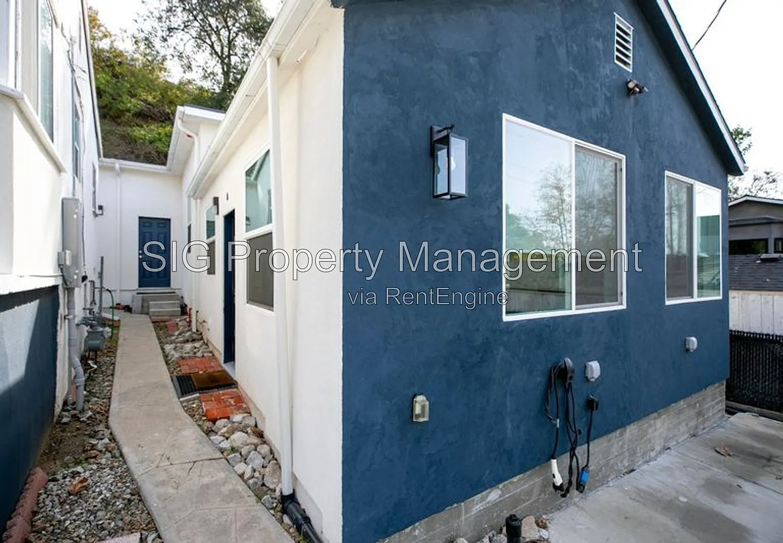 2748 Hollister Ter — Photo 4