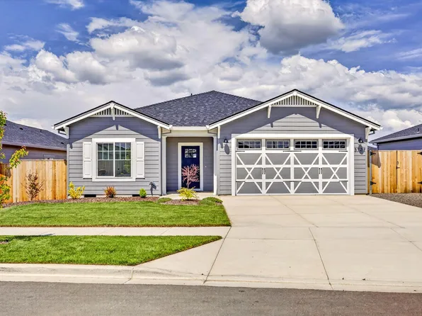 3727 Carlin Dr, Medford, OR 97504