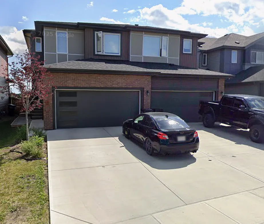 Bsmt 1421 Cherniak Way In Cavanagh — Photo 1