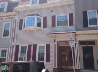 157 W 6th St #D, South Boston, MA 02127