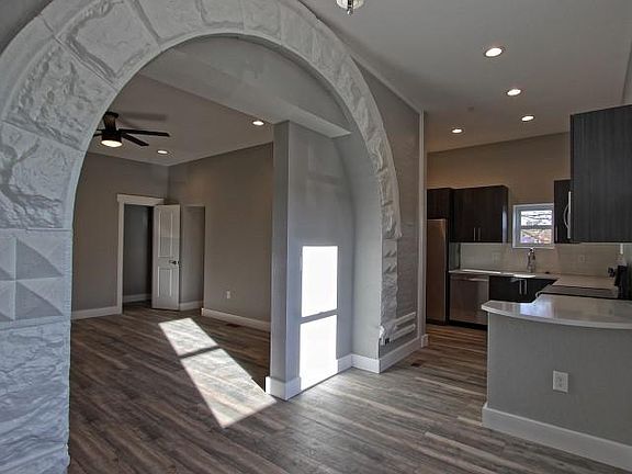 2nd image of 1571 N High St #101