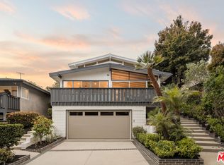 8247 Billowvista Dr, Playa Del Rey, CA 90293