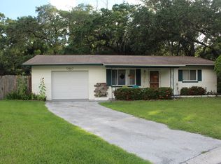 221 15th St NW, Largo, FL 33770