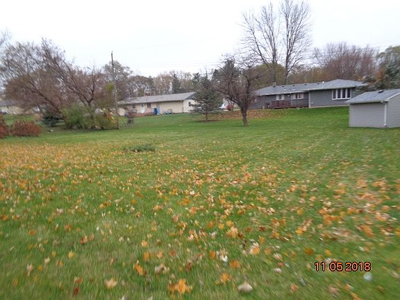 5th image of 2505 Whale Ave