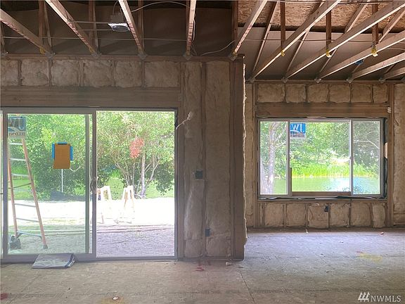 Photo of builder's previous build and not exact of home under construction