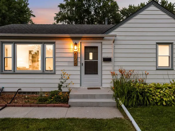 4724 Nevada Ave N, Crystal, MN 55428