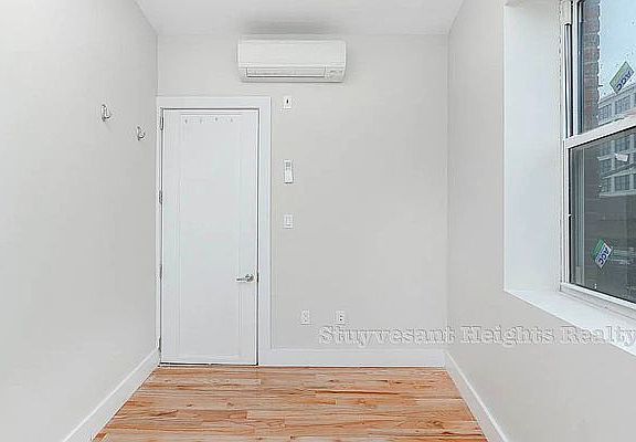 4th image of 314 Park Ave #3C