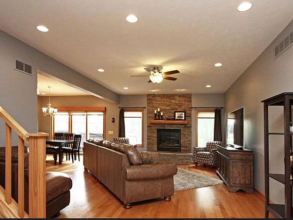 3rd image of 6100 Franciscan Dr