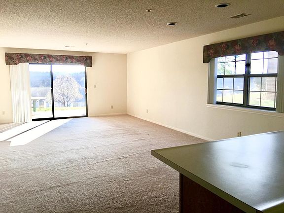 3rd image of 350 S Wildwood Dr #8