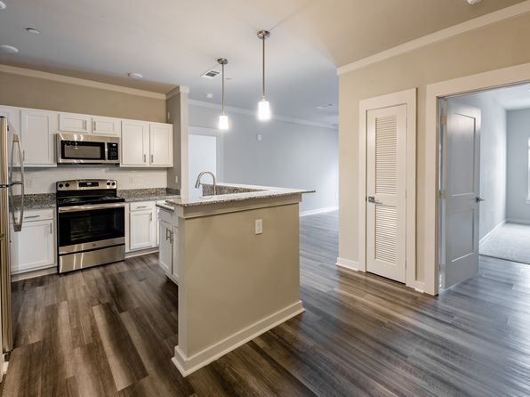 2950 Harrison Ave #28C