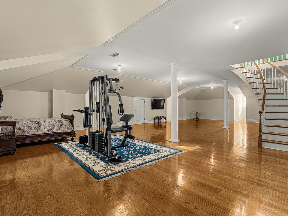 70th image of 99 Posey Cir