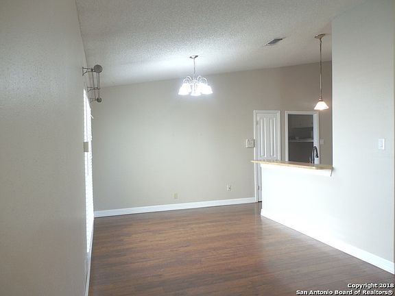 5th image of 4458 Haymarket St