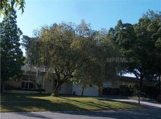 3812 Orangepointe Rd, Valrico, FL 33596