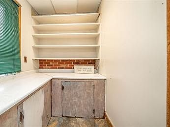 3rd image of 266 Sargeant St