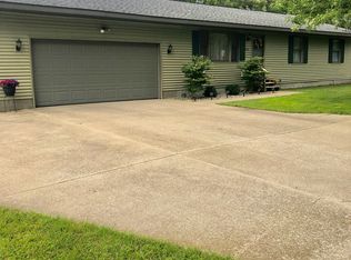 475 N Mill Iron Rd, Muskegon, MI 49442