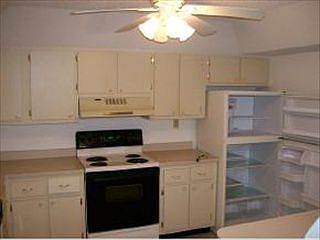 3rd image of 434 Blue Jay Ln