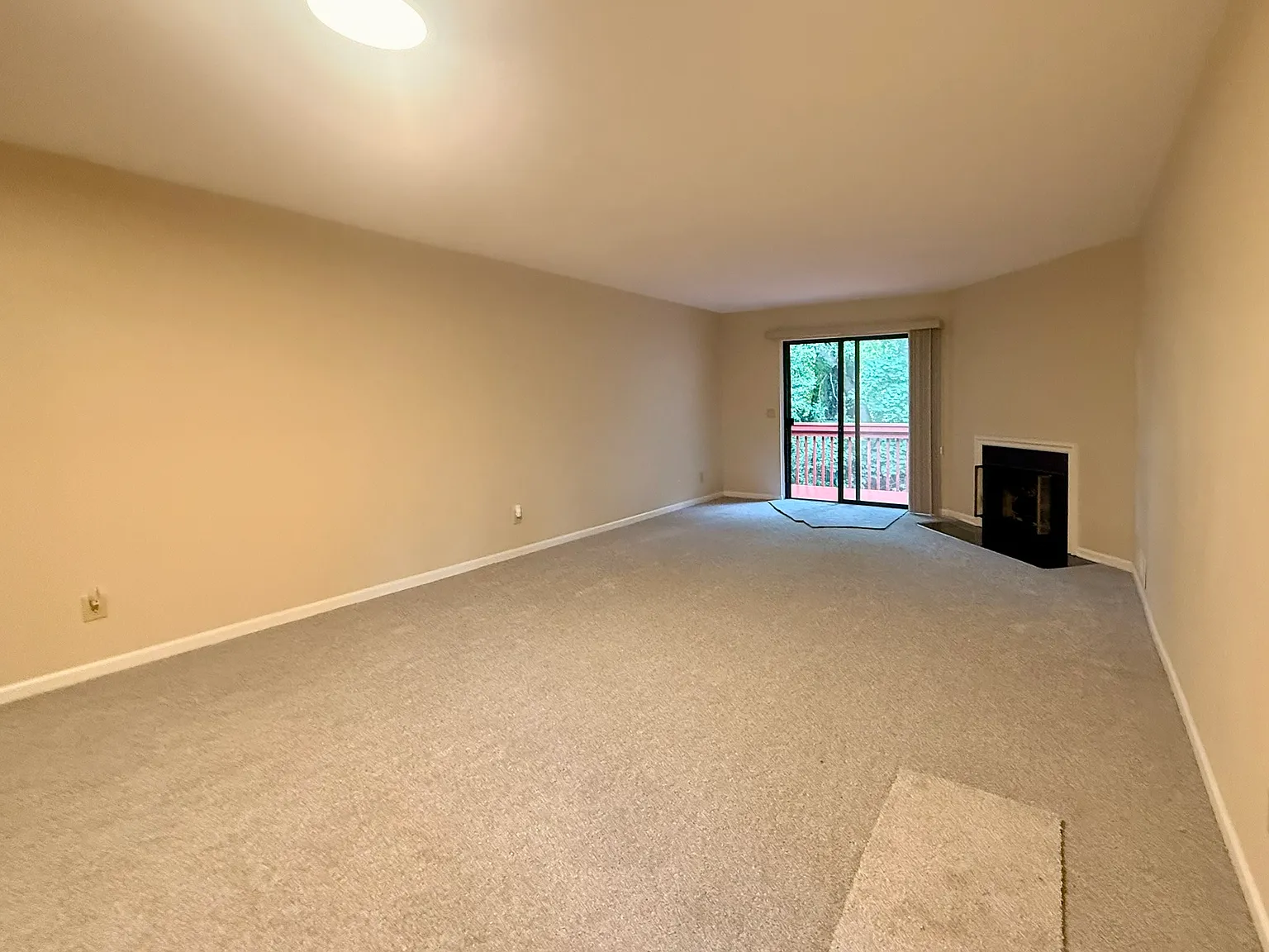2 bed, 1200 sqft, $1,800 — Photo 4