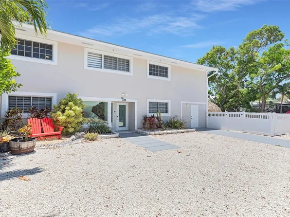 916 Red Bird Rd, Key Largo, FL 33037