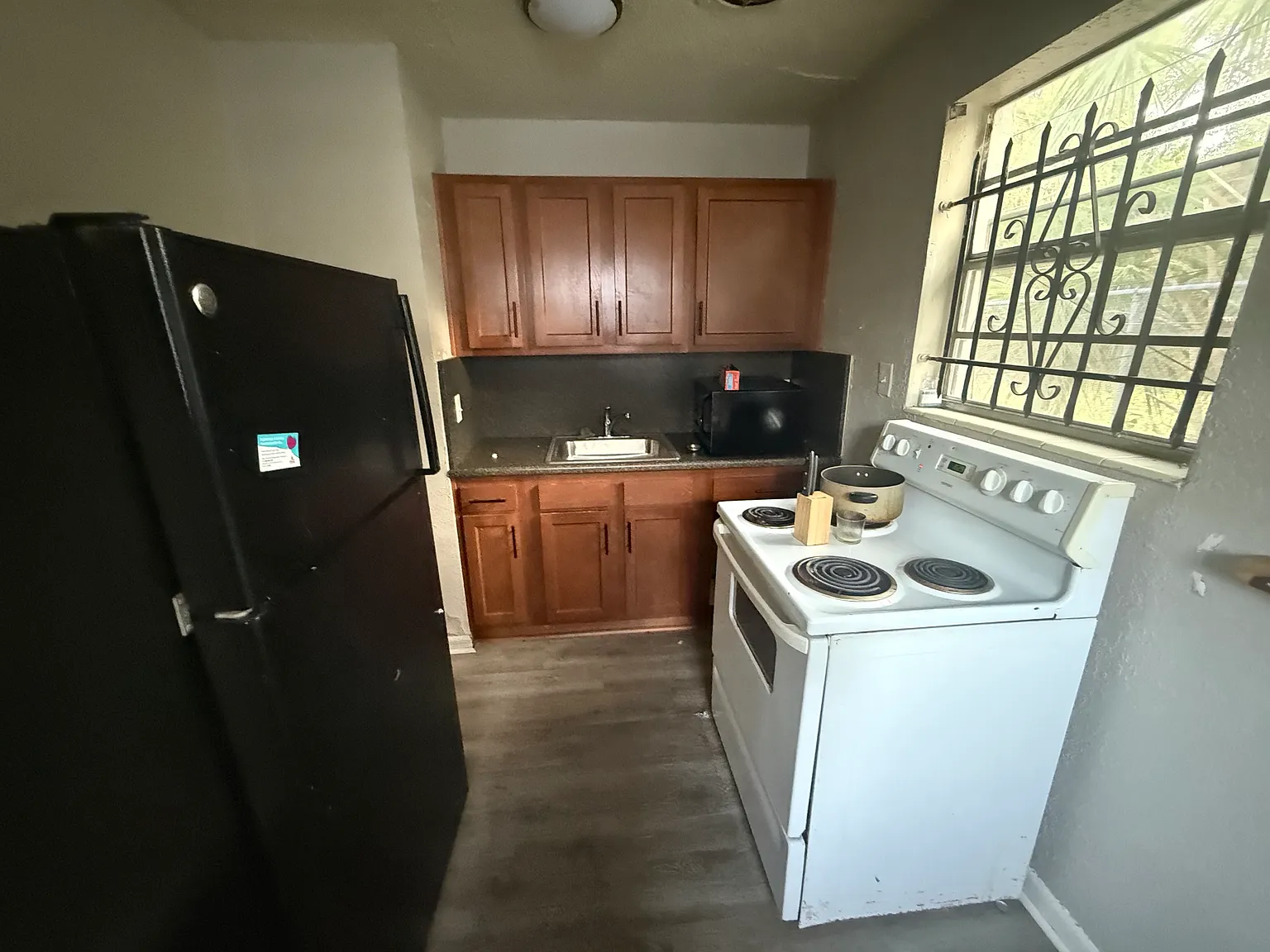 1 bed, 700 sqft, $725 — Photo 3