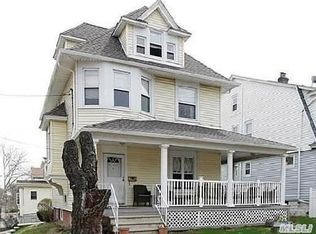 7-03 College Pl, College Point, NY 11356