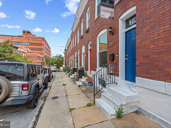 2nd image of 219 S Robinson St