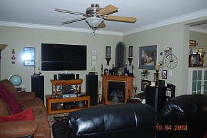 4th image of 121 Dove Valley Dr