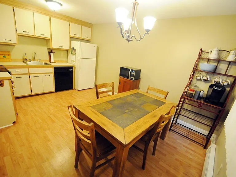 1810 Skyline Dr — Photo 24