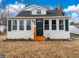 7824 Harbor Rd, Pasadena, MD 21122