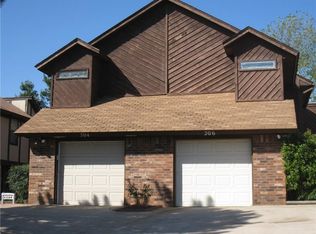 306 Town Park Rd, Norman, OK 73072