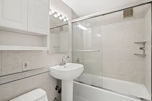 Sold by Douglas Elliman | media 15