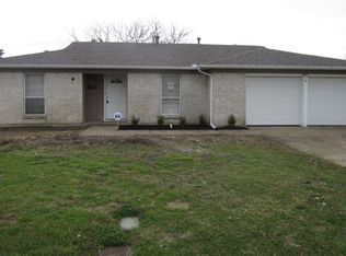 8901 Guadalupe Rd, Fort Worth, TX 76116