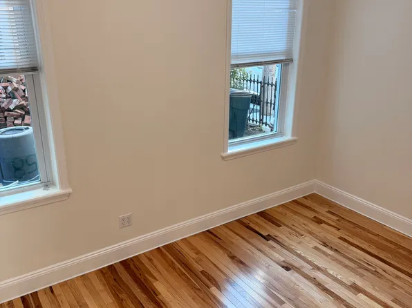 56 Huron Street image 14 of 21